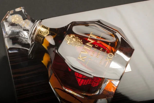 Brandy Kvint Legacy XO 60 Anos 700mL - Imagem 8